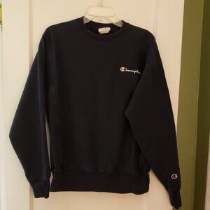 Women's Champion navy sweatshirt Medium